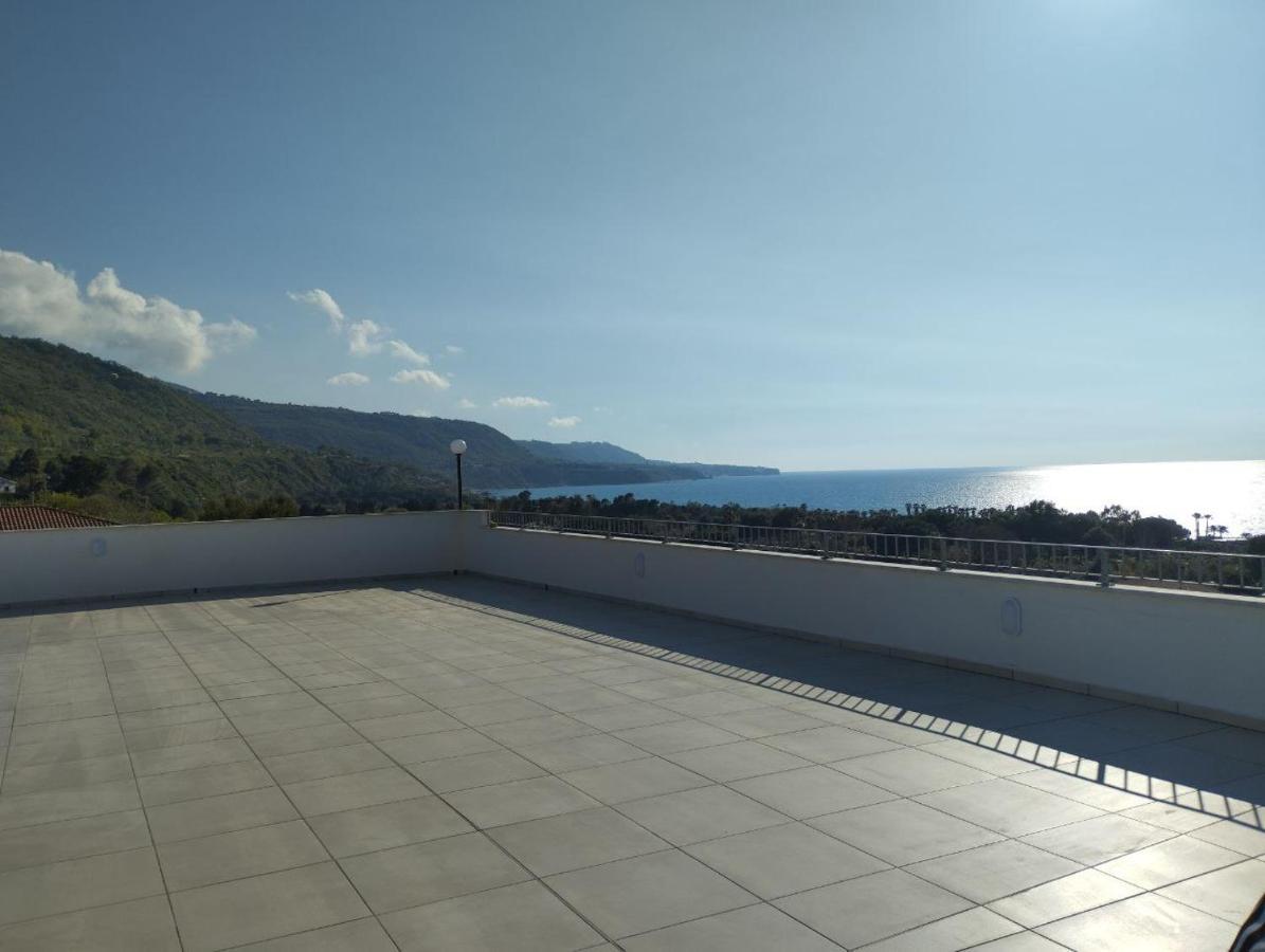 Hotel La Giara Zambrone Exterior photo